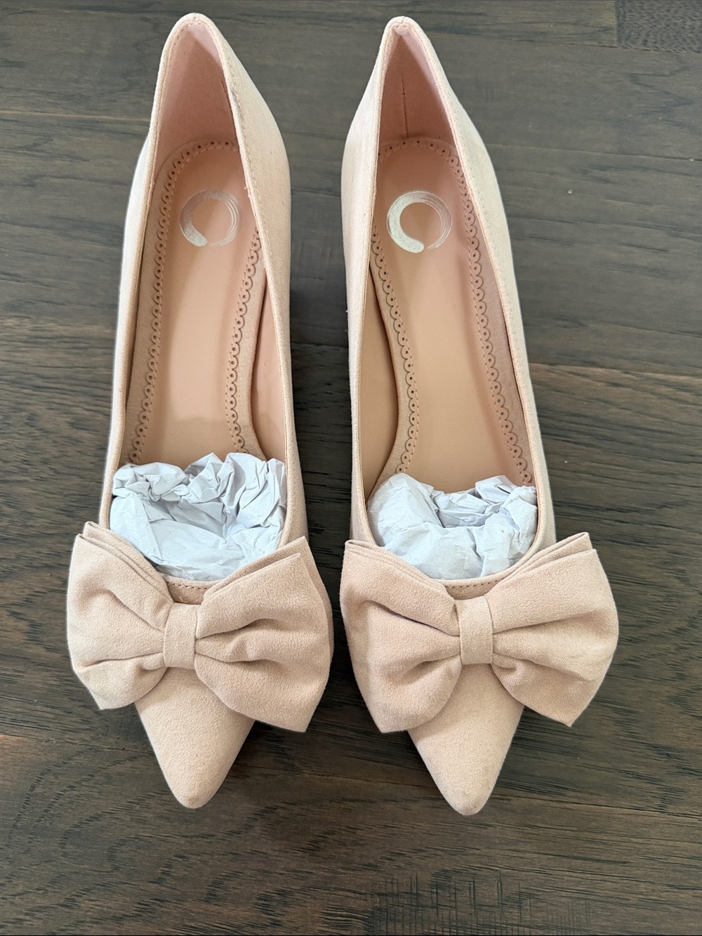Journee Women's Bow Pointed-Toe Flats 
Worn once